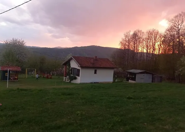 Vakantiehuis Sumska Carolija *